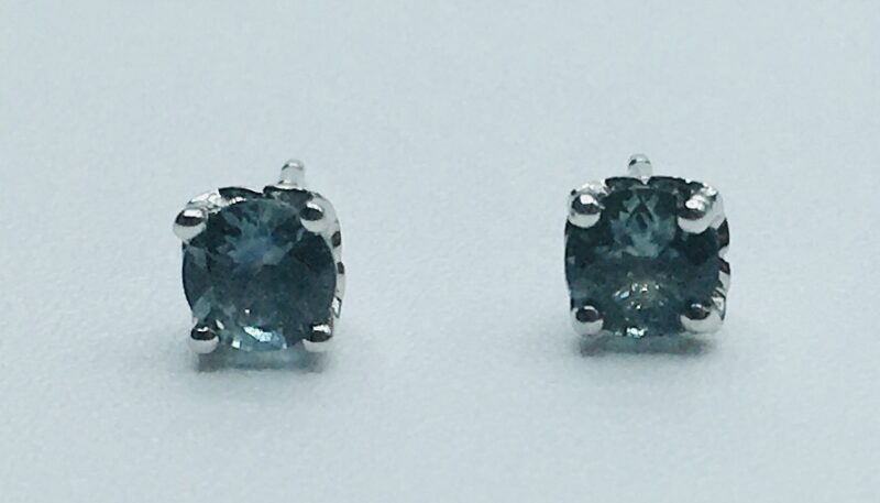 14 KT Sapphire Earring